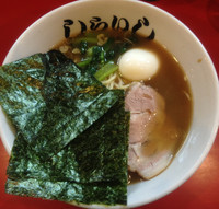 「ラーメン600円 ＋ゆで玉子50円」@ラーメン しらいしの写真