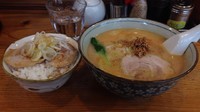 「担々麺(中辛)＋日替りご飯(750円＋180円)」@和風とんこつラーメン 景虎の写真