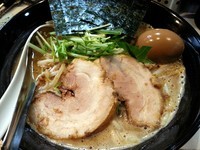 「【夜10食限定】赤味噌らーめん＋ビール＋水餃子＋半ライス」@麺屋 扇 SENの写真