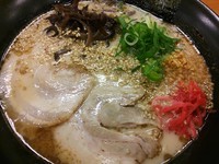 「熊本ラーメン＆ミニカレーセット(850円)」@北熊本SA 上り線 スナックコーナー ロイヤル北熊本上り店の写真