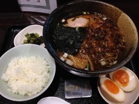 「醤油こがしら〜めん + 味玉 + ライス」@麺屋 こじろの写真