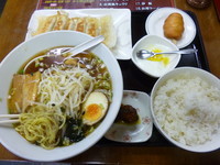 「餃子ラーメンランチ（600円）」@台湾料理福都 勝田店の写真