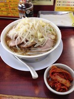 「ラーメン豚入りアブラ少なめニンニク少なめキムチ」@ラーメン豚珍 砥上店の写真