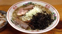 「背脂煮干ラーメン(限定)＋肉めし(800円＋150円)」@口樂の写真