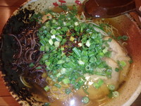 「魚介醤油ラーメン(550円)ごはん(100円)替玉(100円」@麺屋極み 粕屋店の写真