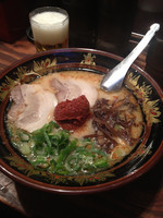 「豚辛ラーメン」@元祖博多中州屋台ラーメン 一竜の写真