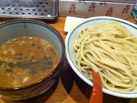 「濃厚煮干しつけ麺７５０円大盛り」@月と鼈の写真