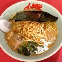 「醤油ピリ辛ネギラーメン」@山岡家 大谷地店の写真