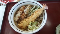 「年越し天ぷらそば」@山田うどん 新町店の写真