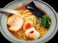 「【煮干塩らーめん　７３０円】」@らーめん しおの風 INさいたまの写真