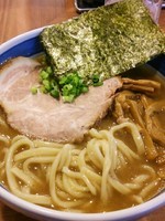 「濃厚和風エビ辛子中華そば（大盛）800円」@浜屋 五反田店の写真