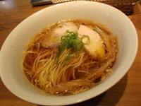 「醤油ラーメン」@ラーメン屋 トイ・ボックスの写真