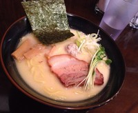 「濃厚鶏だし塩らーめん」@らーめんなが田の写真