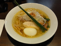 「ナックル塩そば」@大阪拳の写真