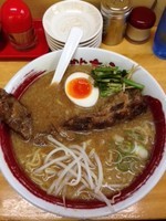 「トロ肉らーめん　赤」@あ・うんの写真