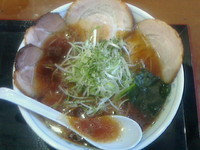 「こいくち醤油らーめん550円」@らーめん つけ麺 めんこうの写真