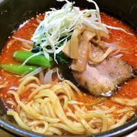 「濃厚辛口味噌らーめん880円」@本八幡だんちょうてーの写真