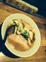 「限定カレーラーメン850円➕ウインナー100円」@横浜家系濃厚とんこつラーメン 竹取家の写真