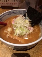 「六三六ラーメン 690円 + 大盛 100円 + ネギ 50」@麺や 六三六 名駅店の写真