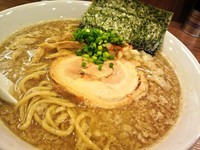 「背脂煮干らぁめん」@らぁめん 泰然の写真