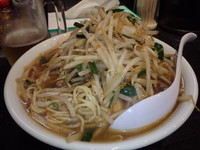 「生ビールセットＡ(1,200円)野菜マシ(50円)ライス」@ベトコンラーメン新京 池袋店の写真