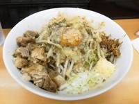 「汁なし＋チーズ（ニンニク、アブラ）」@ラーメン ○菅の写真