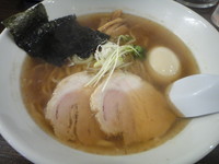 「醤油らーめん+煮玉子」@ラーメンわをんの写真