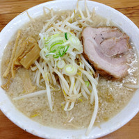 「しょうゆらーめん（アブラすごく多め）650円」@麺道 靖の写真
