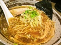 「醤油魚介拉麺」@麺処 維響の写真