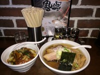 「塩チャーシュー麺+スタミナ半丼」@スタミナラーメン 馬しゃ屋の写真