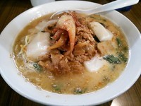「【12月の限定】豚キムチ麺 850円」@中華そば 伝堂の写真