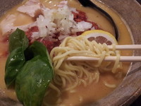 「みそとまとらーめん　８００円」@ら麺 はちにの写真