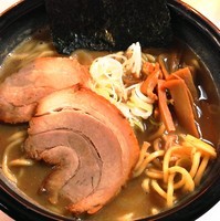 「濃厚魚介らーめん」@豚骨一燈の写真