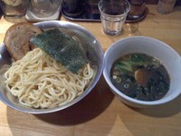 「つけ麺、大盛り、醤油」@麺屋はやとの写真