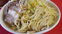 「小豚(野菜、ニンニク、カラメ)」@ラーメン二郎 千住大橋駅前店の写真