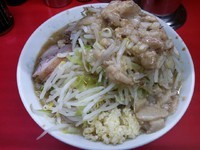 「ラーメン　ヤサイニンニクアブラ　650円」@ラーメン二郎 松戸駅前店の写真