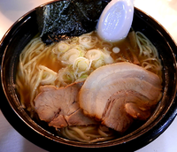 「あっさり　昔ながらの中華そば（ﾒﾙﾏｶﾞ限定500円）」@豚骨一燈の写真