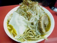 「【限定】カレーラーメン（並）￥700・スライスチーズ￥50」@びんびん豚の写真