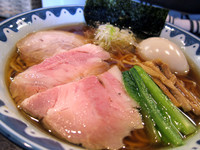 「ガンコンラーメン（全部のせ） 880円」@GANCON NOODLEの写真