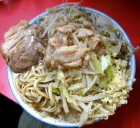 「大ラーメン 650円（カタメ・全マシマシ）」@ラーメン二郎 三田本店の写真