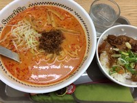 「麻辣担々麺＋旨辛牛焼肉丼セット」@スガキヤ かみしんプラザ店の写真