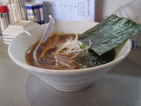 「醤油ラーメン　680円」@麺屋 はちまるの写真