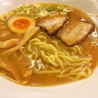 「喜多方味噌らーめんとミニカレー(800円)」@国見SA（下り）フードコートの写真