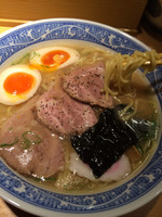 「特製中華そば」@中華そば 青葉 飯田橋店の写真