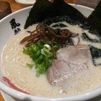 「のりラーメン(粉落とし) 600円」@博多風龍 中野サンモール店の写真