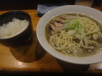「肉そば大盛+白飯」@自家製麺 伊藤の写真