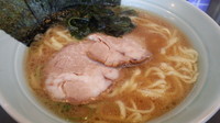「ラーメン＝５８０円」@関東ラーメン だし屋の写真