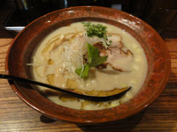 「鶏炊いたん塩そば」@NAMBA 龍旗信RIZE 大阪なんば店の写真