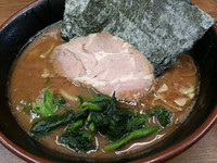 「ラーメン（並）」@横浜家系らーめん 武道家 吉祥寺店の写真