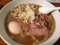 「こいくち煮干700円＋味玉100円」@中華そば あらやの写真